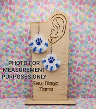 Load image into Gallery viewer, Vacay Fringe - Paw Print