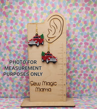 Load image into Gallery viewer, Truck