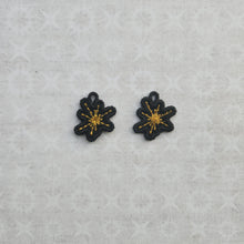 Load image into Gallery viewer, Black &amp; Gold Fireworks