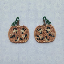 Load image into Gallery viewer, Leopard Pumpkin