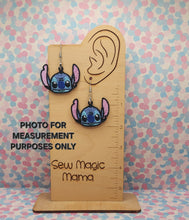 Load image into Gallery viewer, Blue Alien