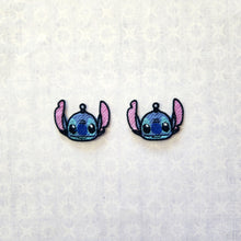 Load image into Gallery viewer, Blue Alien