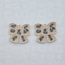 Load image into Gallery viewer, Animal Print Bows