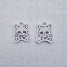 Load image into Gallery viewer, Cat Skulls