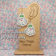 Load image into Gallery viewer, Bubblegum Ghost