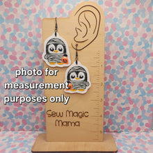 Load image into Gallery viewer, Mummy Penguin
